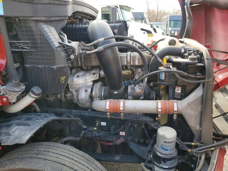 2019 Freigliner 2019 Freightliner Cascadia 126 Semi Truck