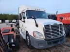 2014 Freightliner Cascadia Semi Truck