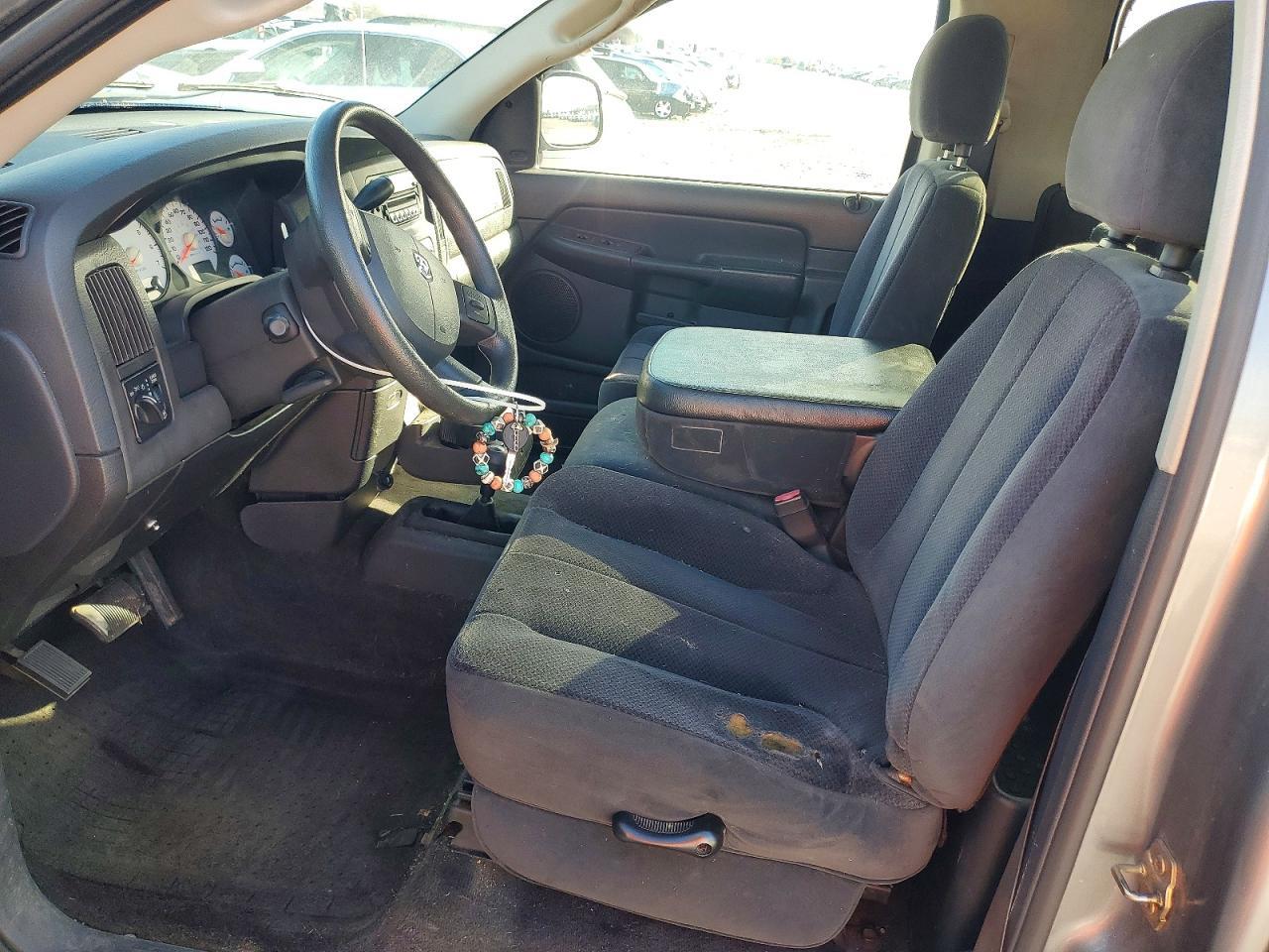 2005 Dodge Ram 1500 st