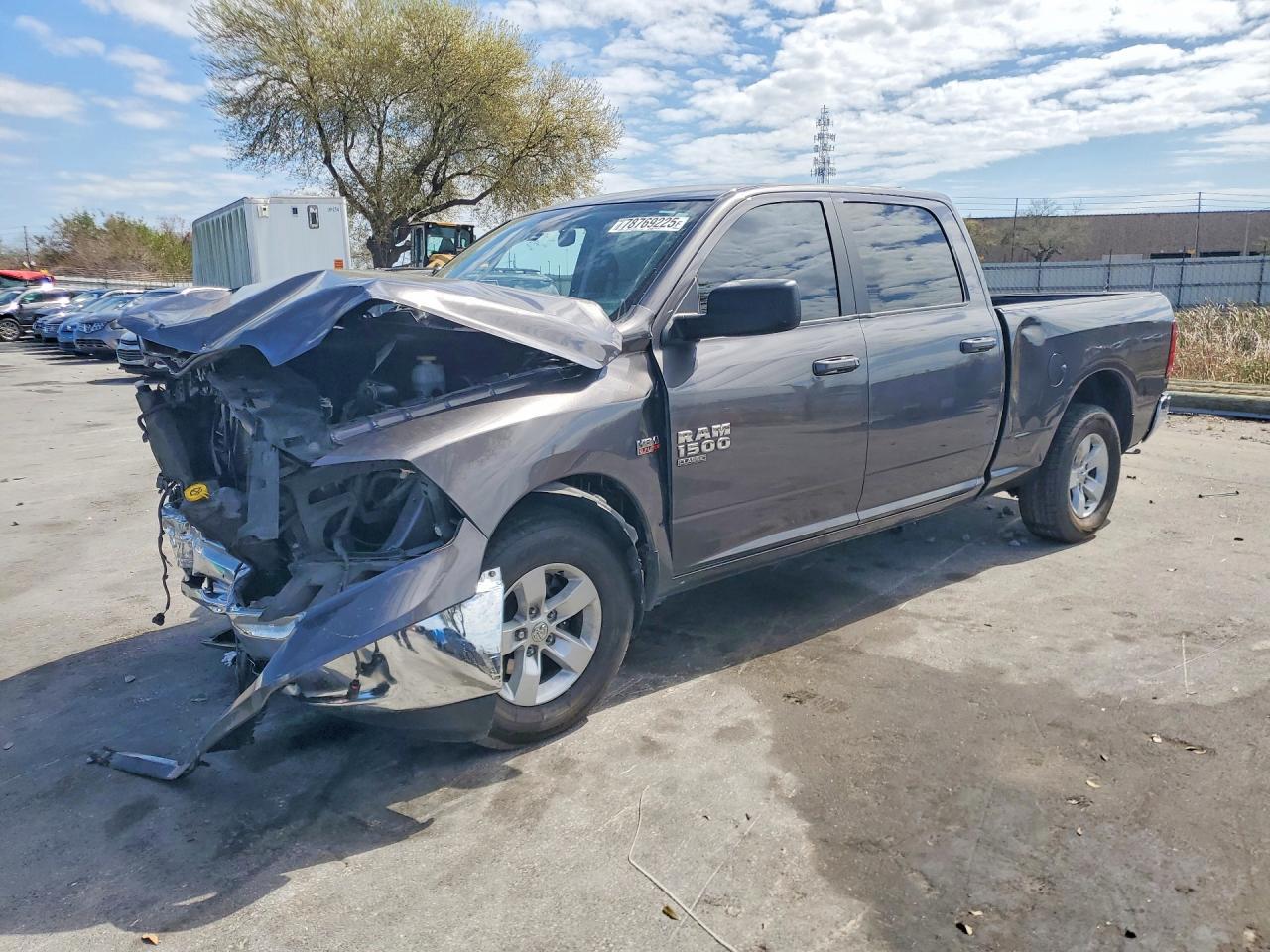 2019 Dodge RAM 1500 Classic SLT