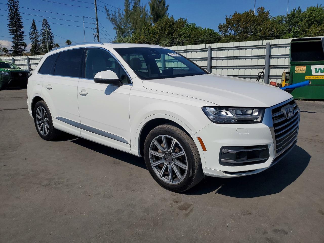 2018 Audi Q7 Premium Plus