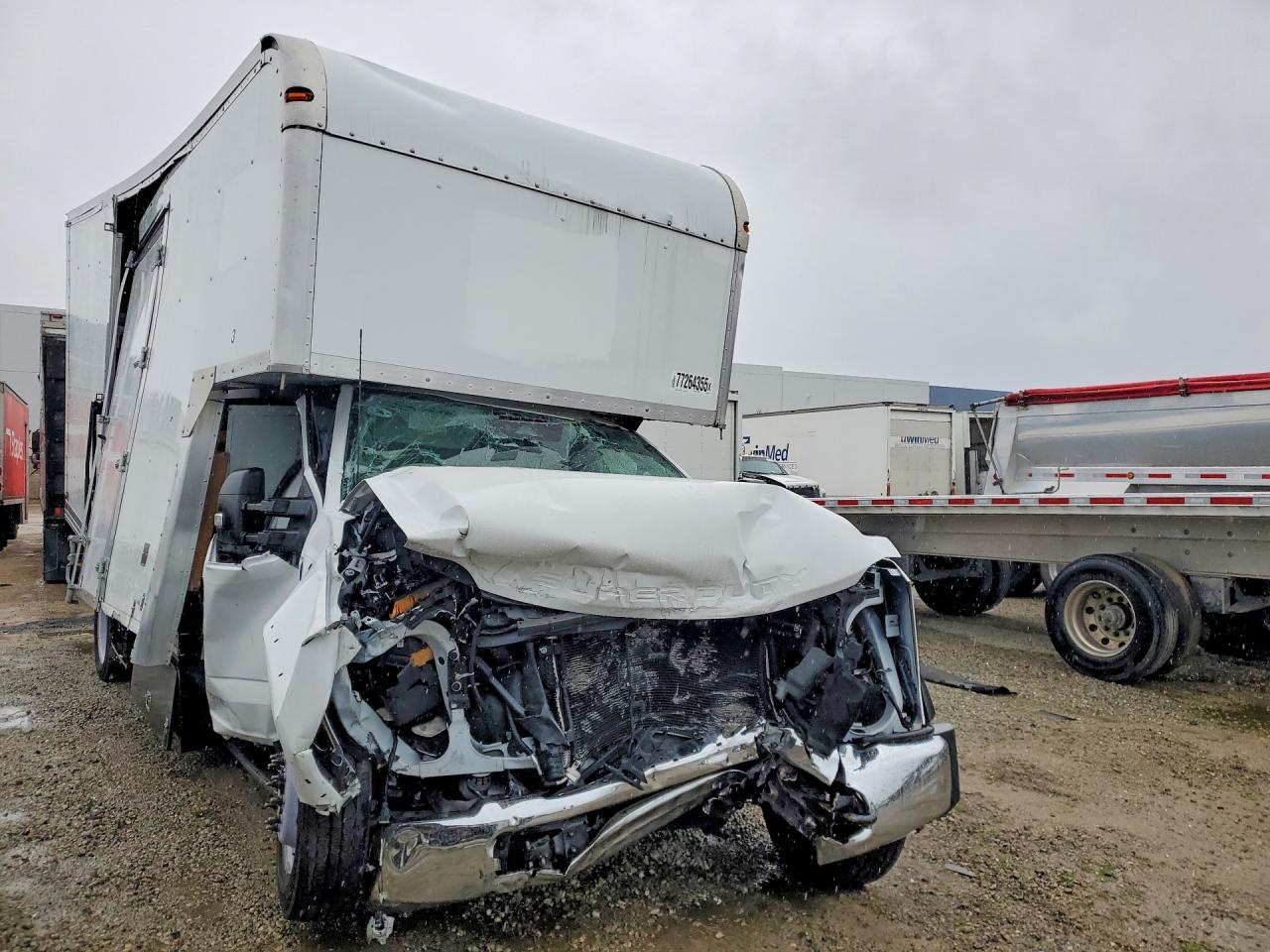 2023 Ford F550 Super Duty Delivery Truck