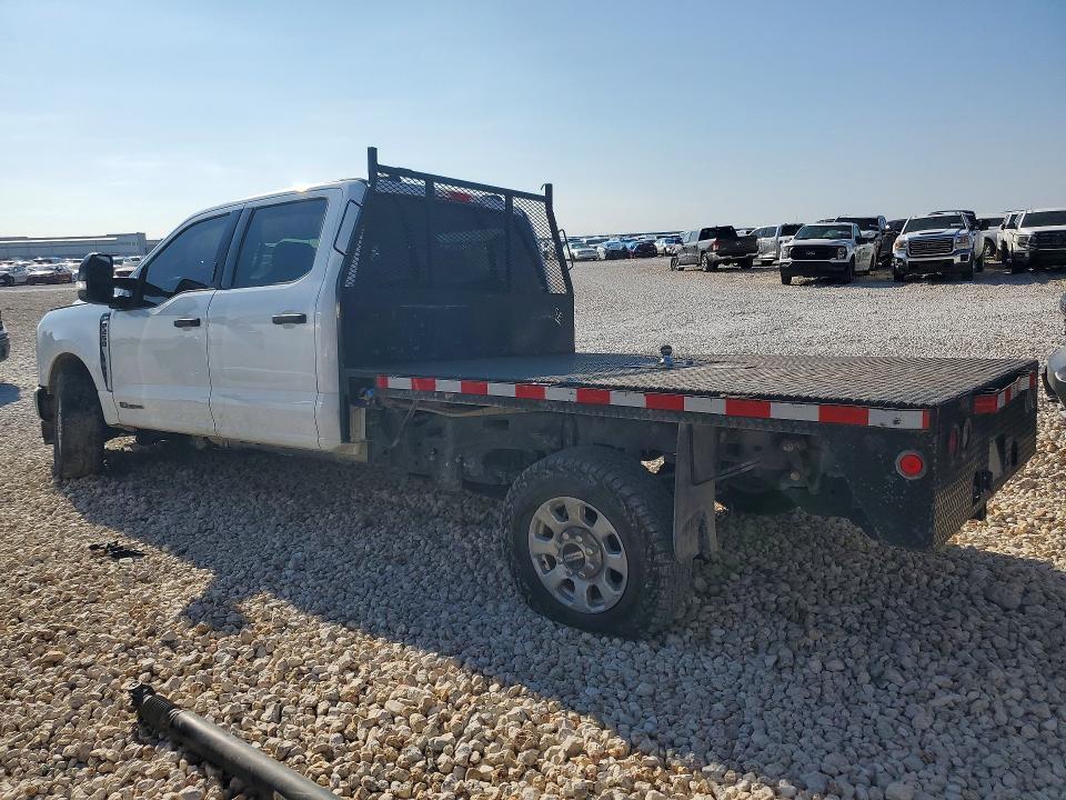 2024 Ford F250 Super Duty Flatbed Truck