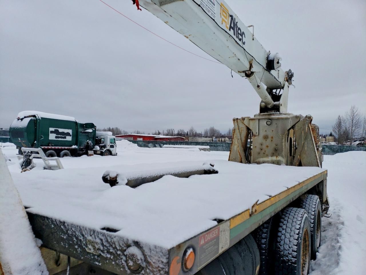 2008 Peterbilt Tractor 2008 Peterbilt 340 Crane Truck