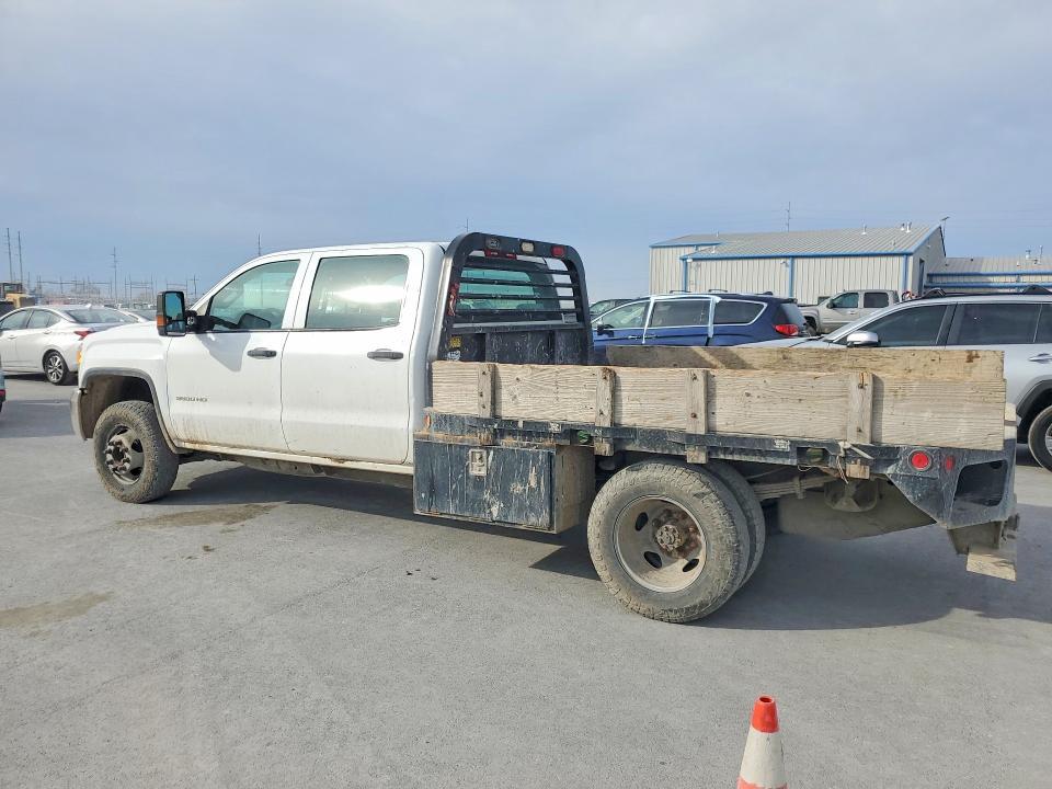 2015 GMC Sierra Flatbed Truck