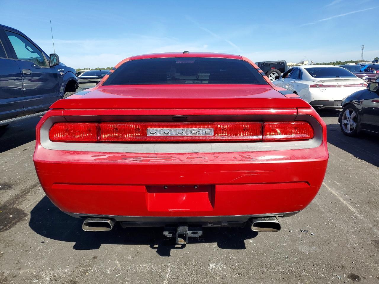 2012 Dodge Challenger r