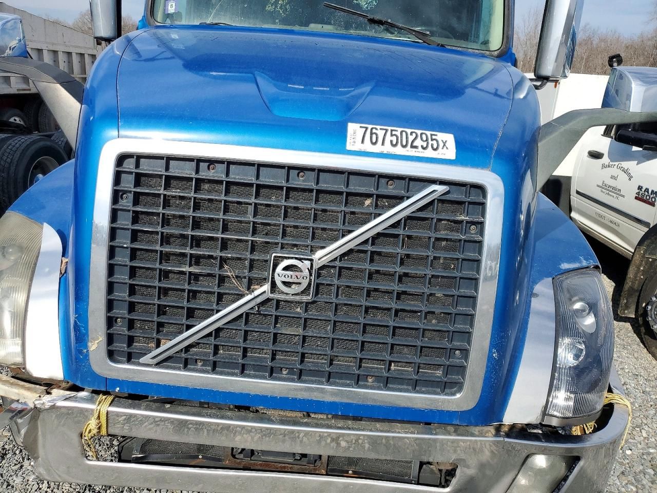 2018 Volvo VN VNL-Semi Truck