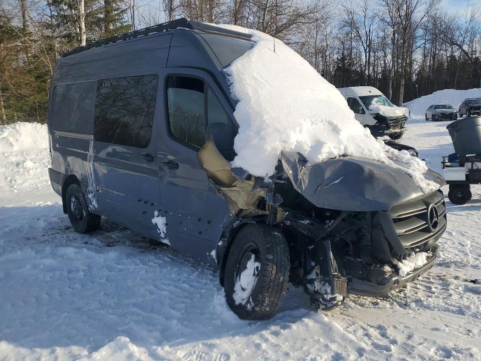 2022 Mercedes-Benz Sprinter 2500