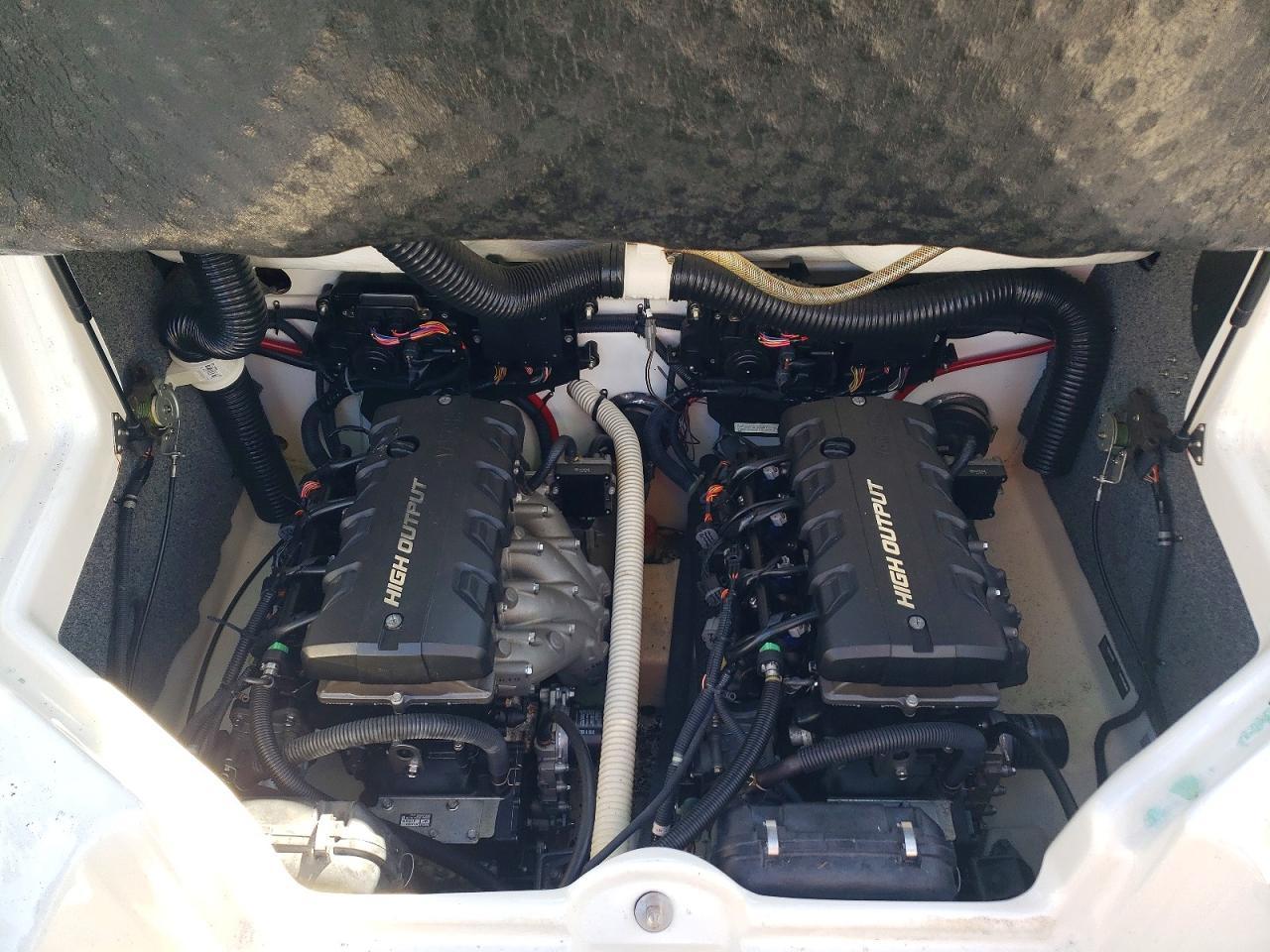 2015 Yama HA 212 SS Boat