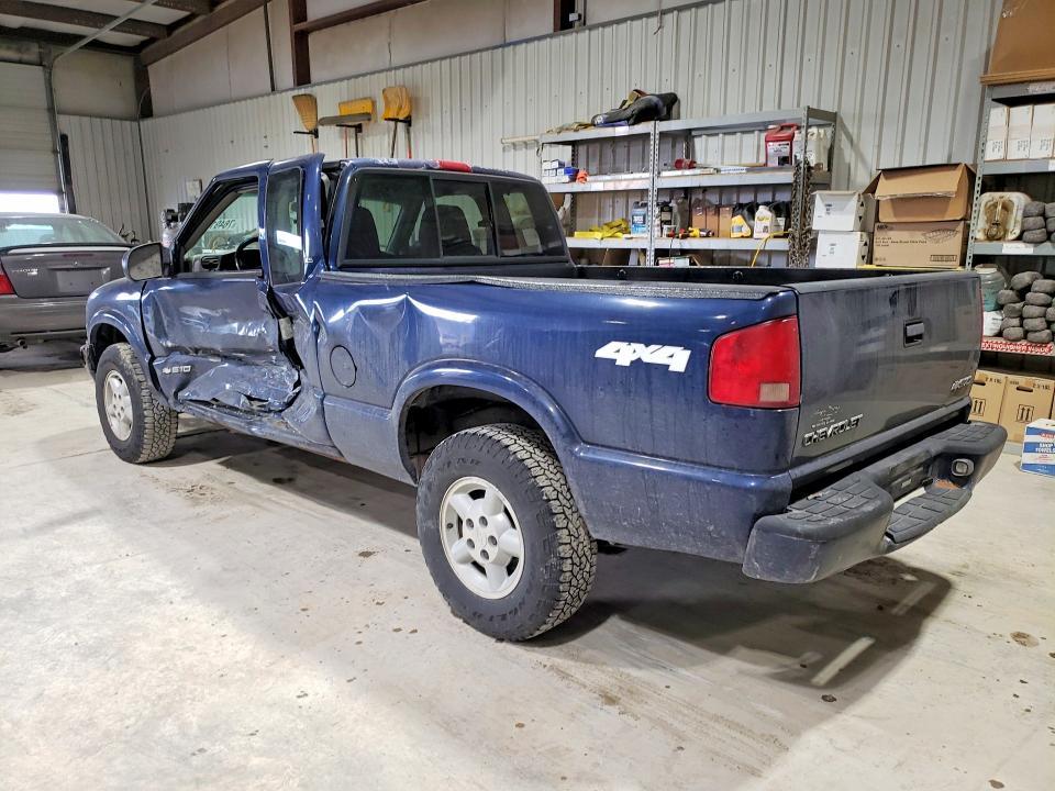 2003 Chevrolet S Truck S10