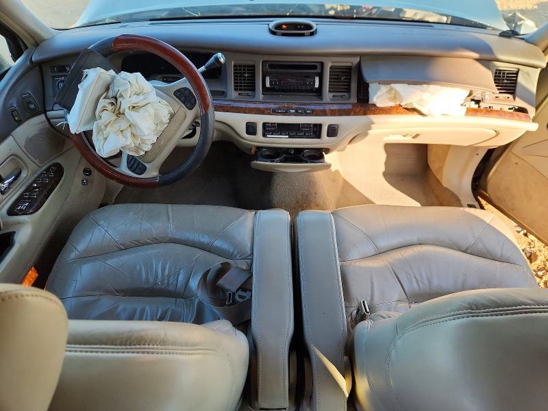 1997 Lincoln Town car Signature