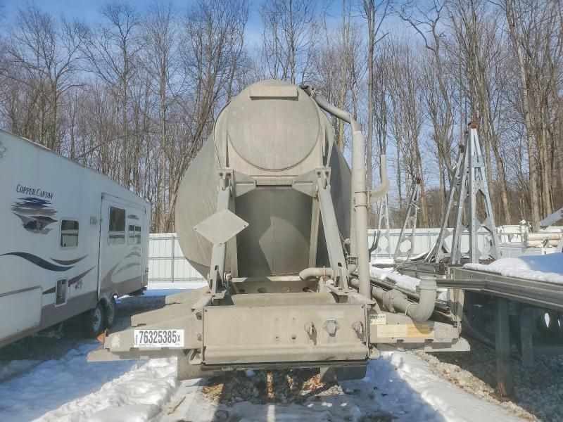 2008 Heil 2006 Heil Pneumatic DRY Bulk Trailer