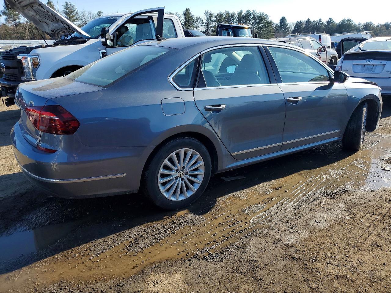 2017 Volkswagen Passat se