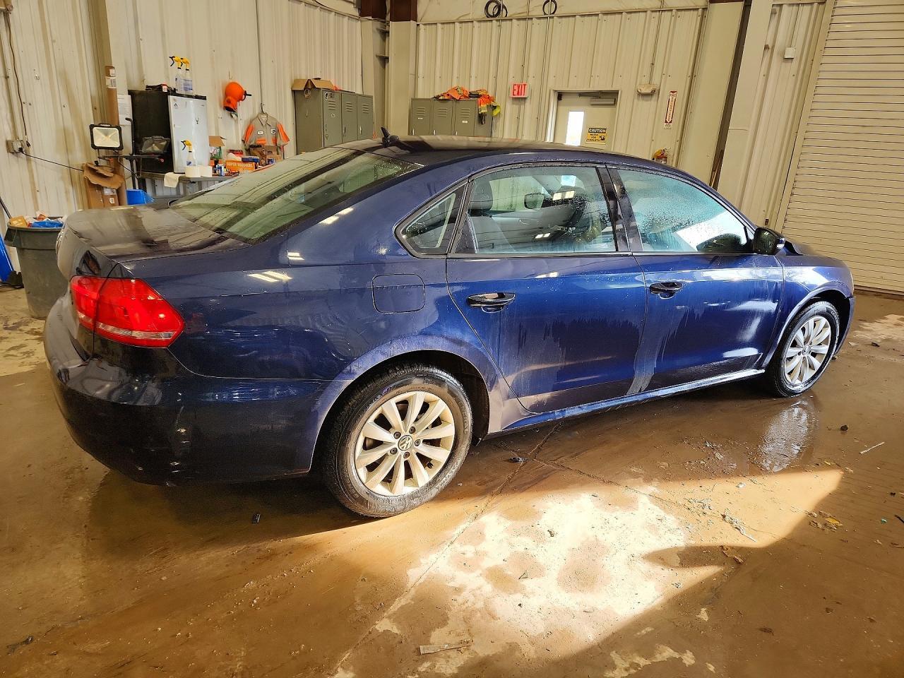 2013 Volkswagen Passat s
