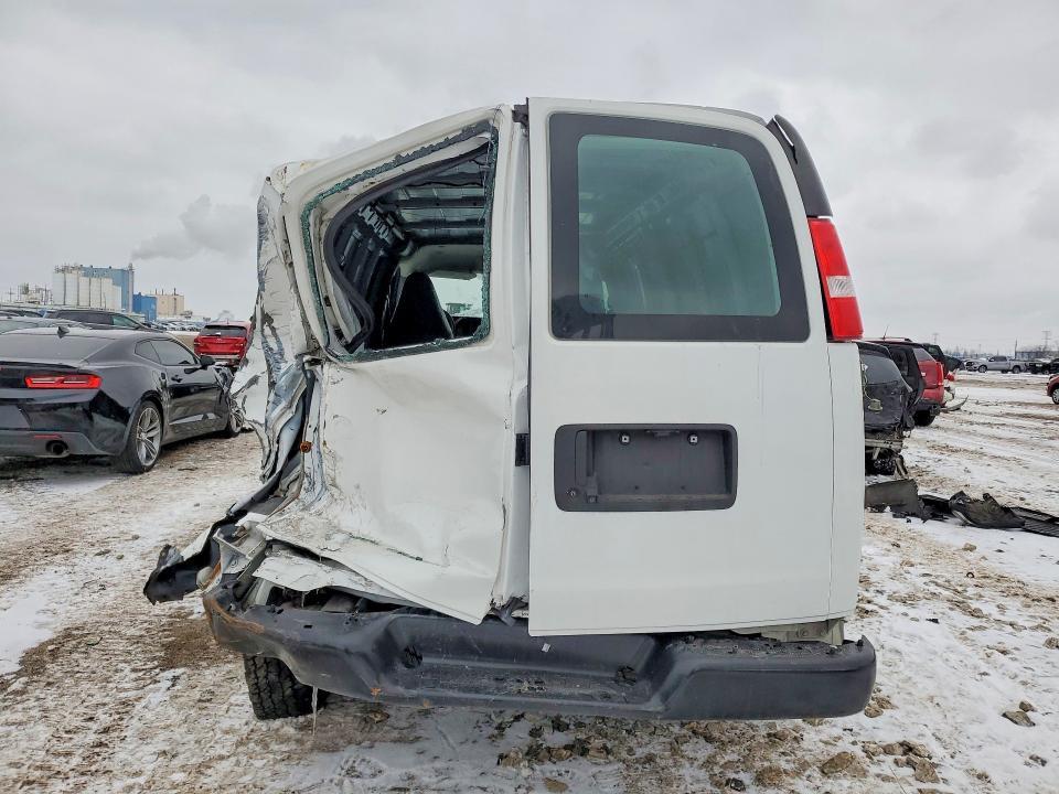 2021 Chevrolet Express G2500