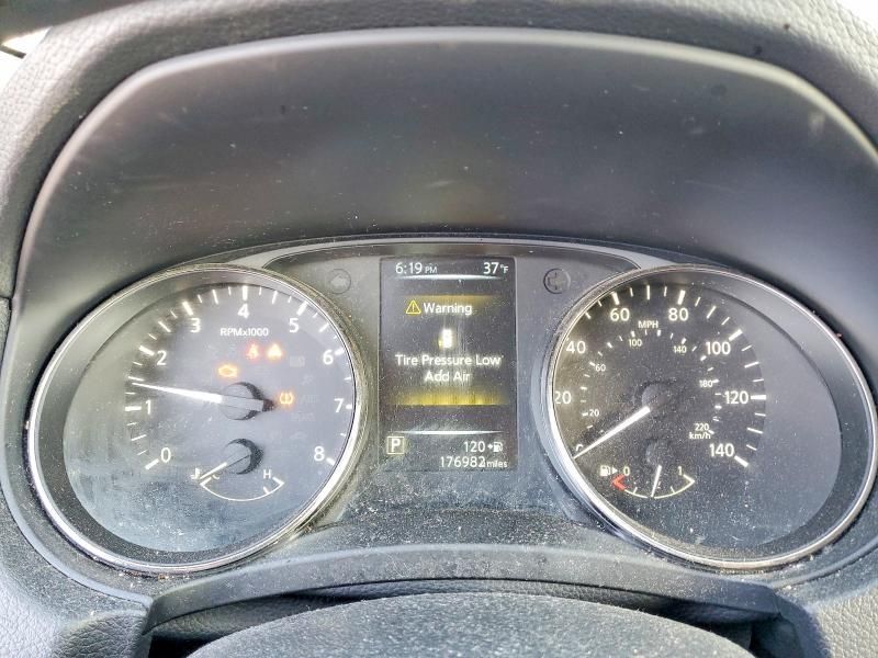 2017 Nissan Rogue sv