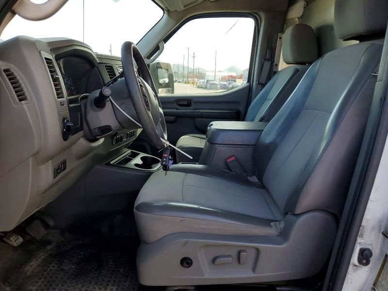 2013 Nissan Nv 2500 hd s
