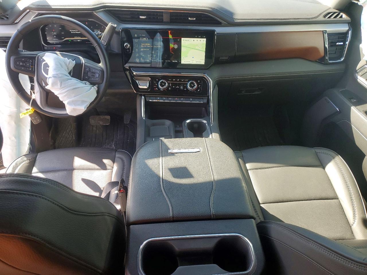 2025 GMC Sierra K2500 Denali