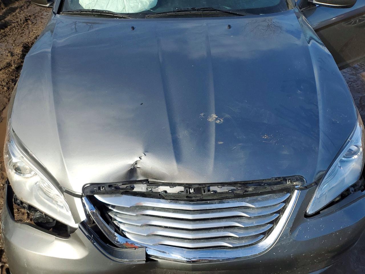 2012 Chrysler 200 Touring