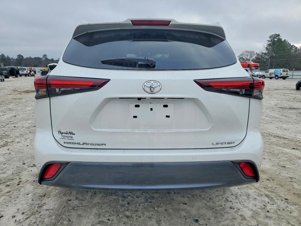 2025 Toyota Highlander le