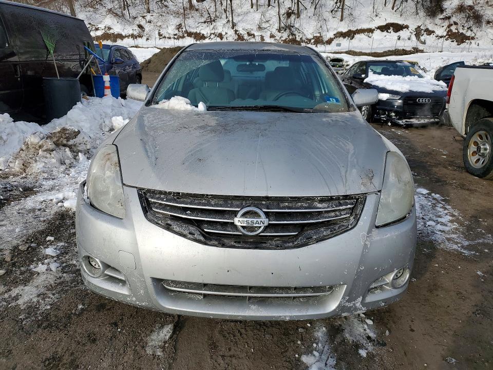 2010 Nissan Altima Base