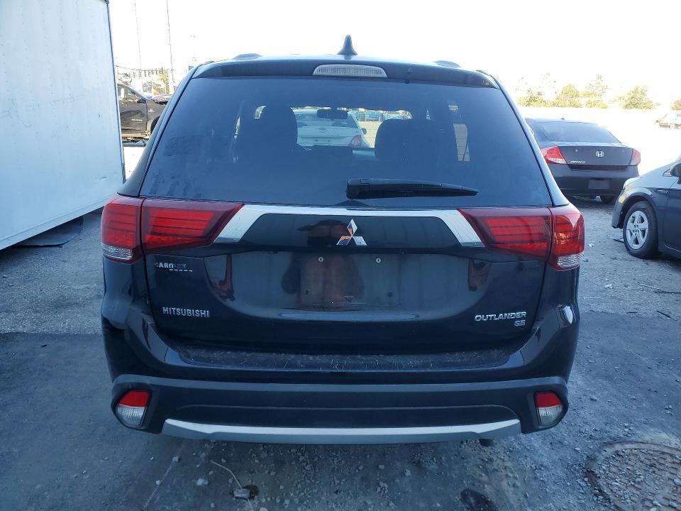 2018 Mitsubishi Outlander se