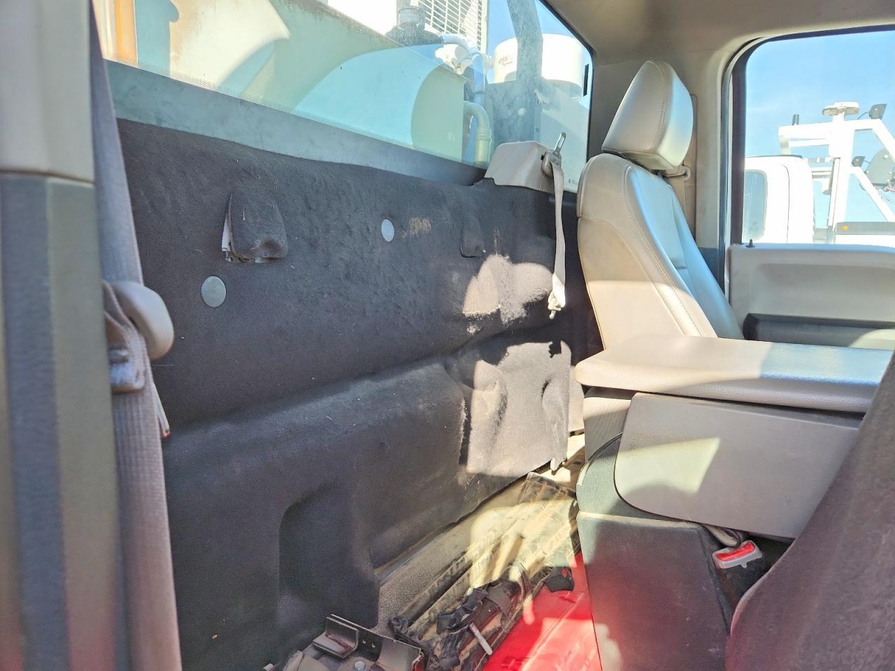 2017 Ford F550 Super Duty Utility / Service Truck