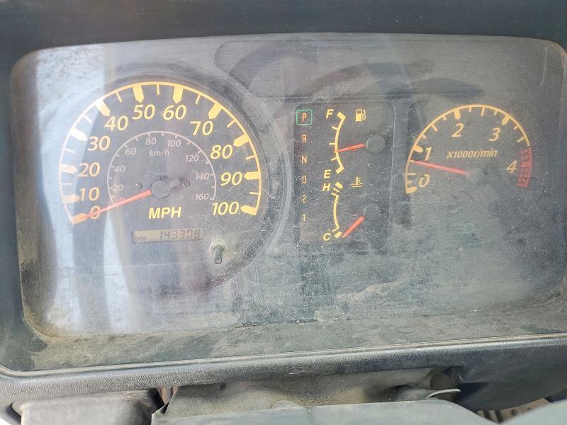 2006 Isuzu NPR Flatbed Truck