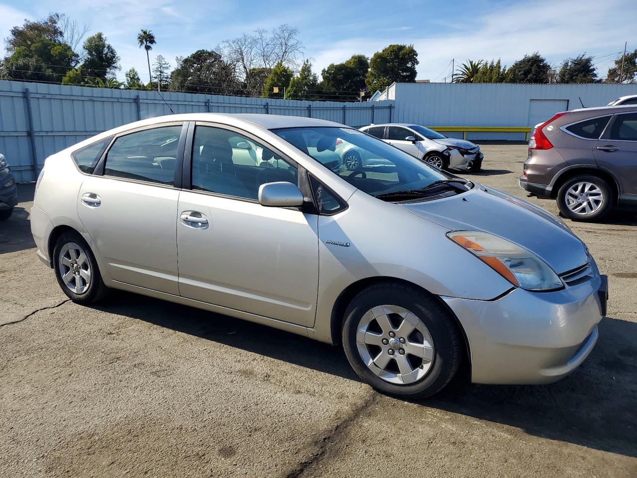 2005 Toyota Prius Base