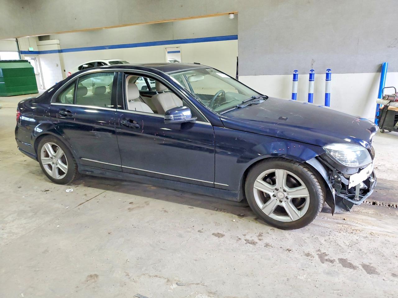 2011 Mercedes-Benz C300