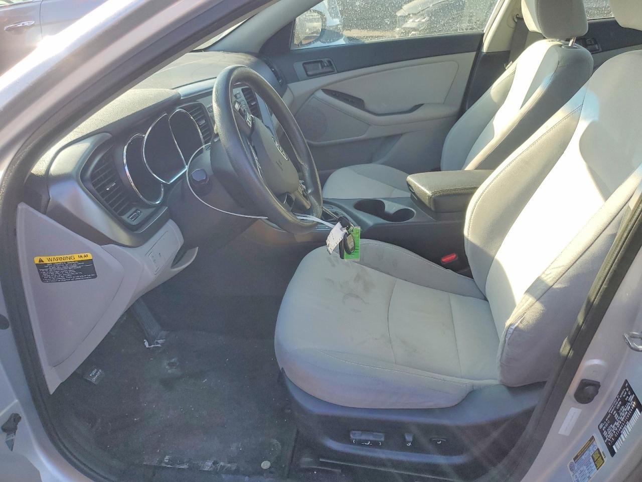2012 KIA Optima lx