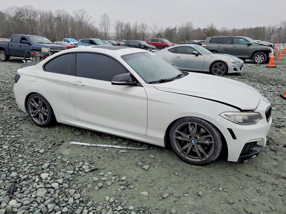 2016 BMW M235i
