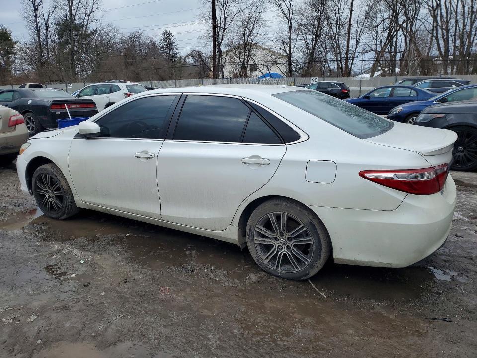 2015 Toyota Camry xse