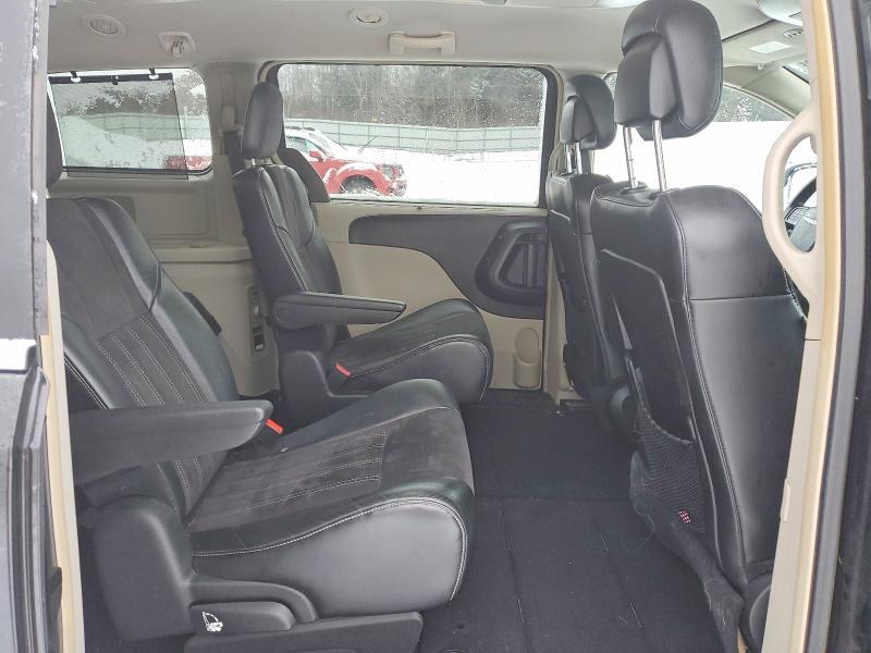 2014 Chrysler Town & Country Touring l