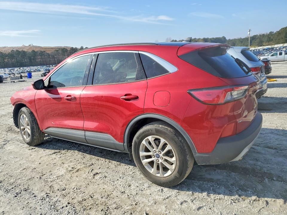 2020 Ford Escape se