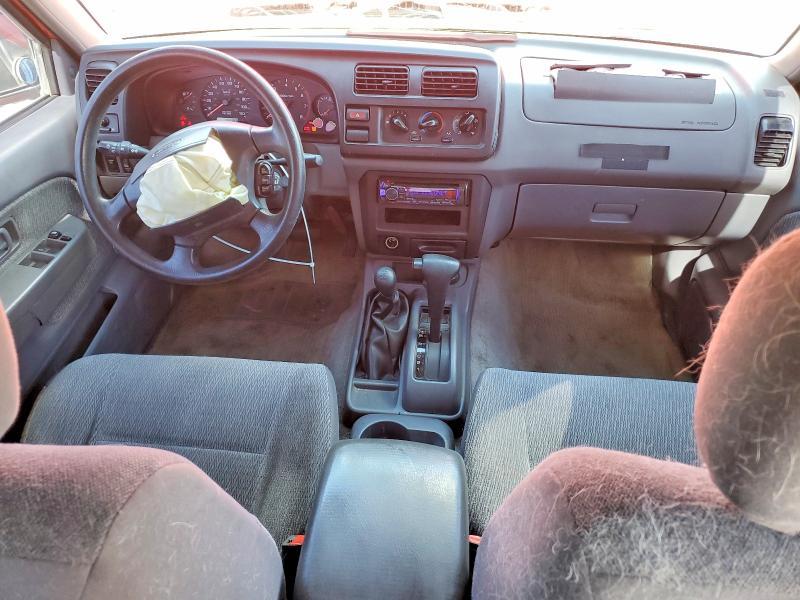 2000 Nissan Frontier XE
