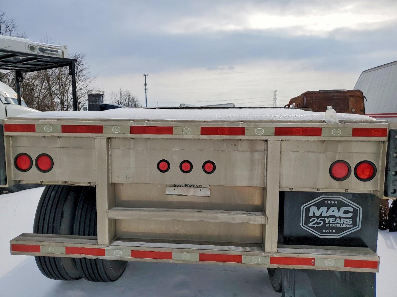 2022 MAC Flatbed Trailer