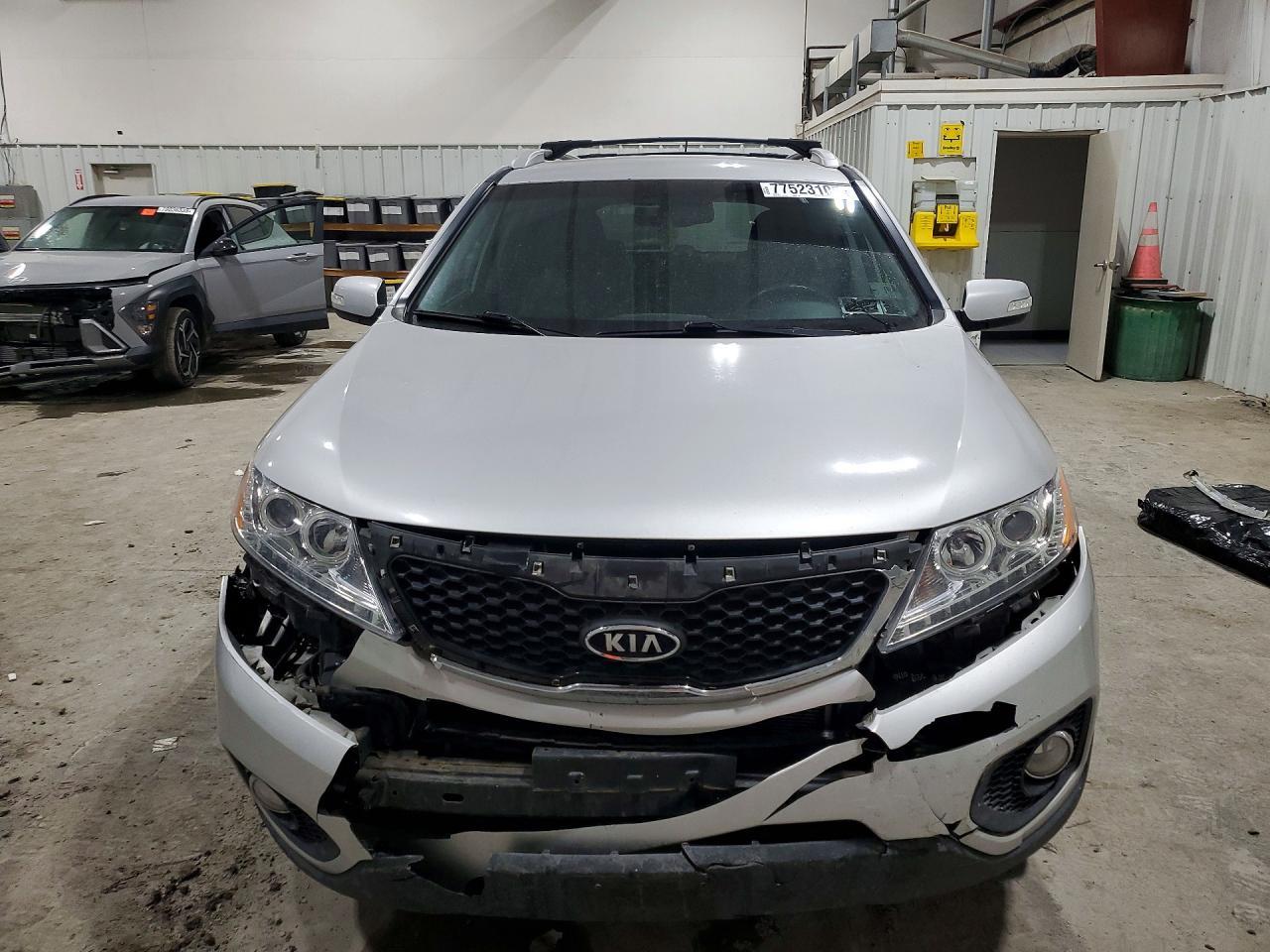 2011 KIA Sorento Base