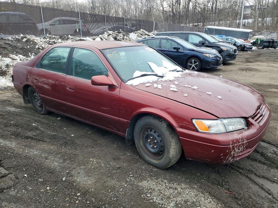 1999 Toyota Camry le