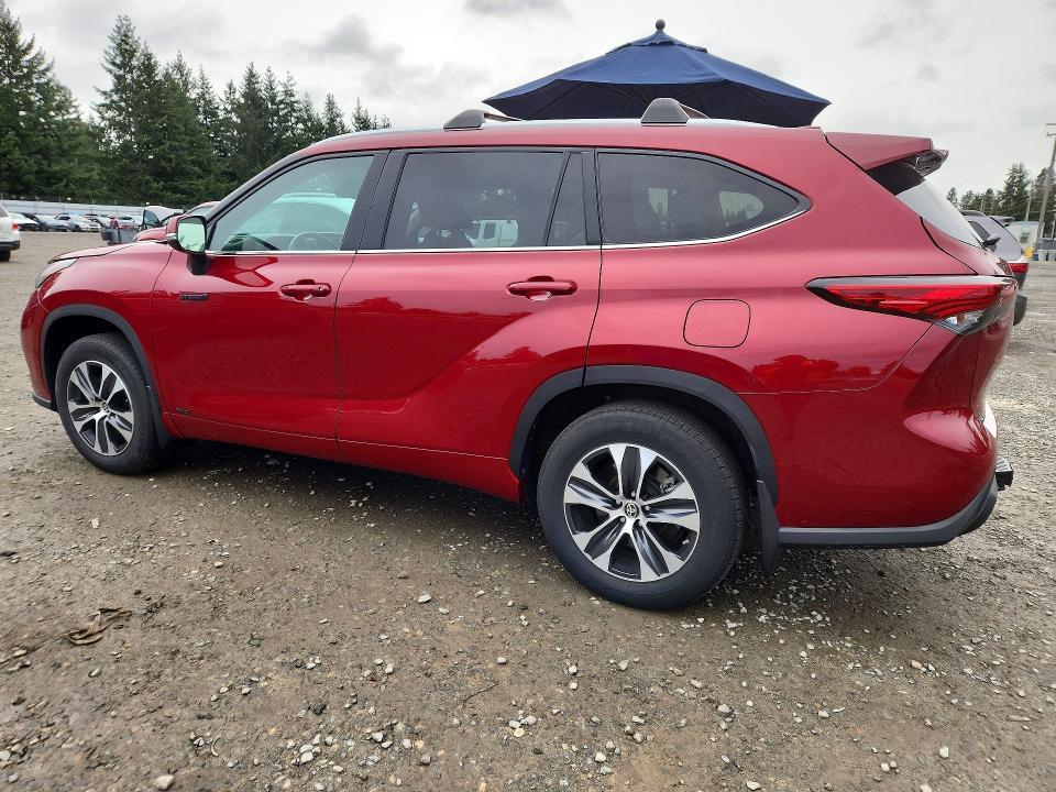 2021 Toyota Highlander Hybrid xle