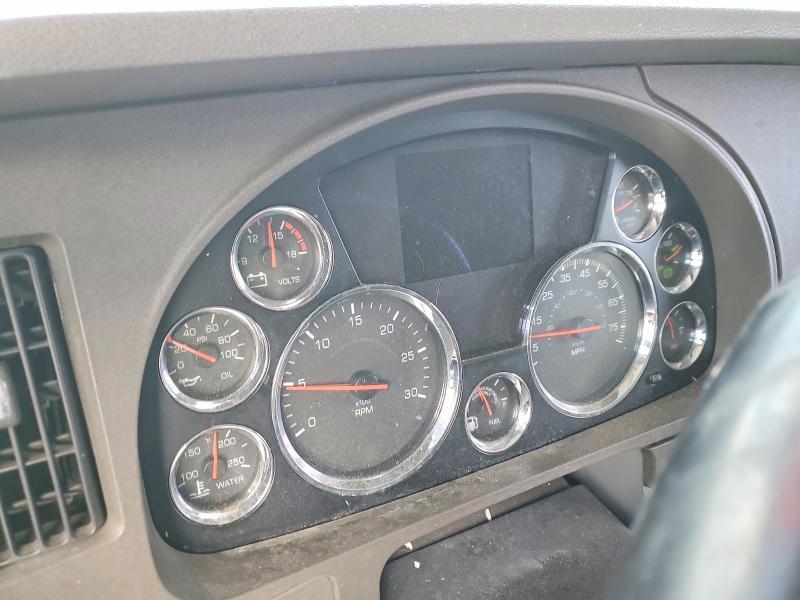 2017 Kenworth T680 Semi Truck