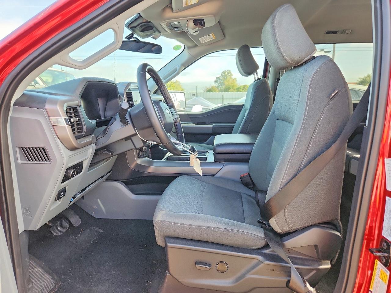 2025 Ford F150 XLT