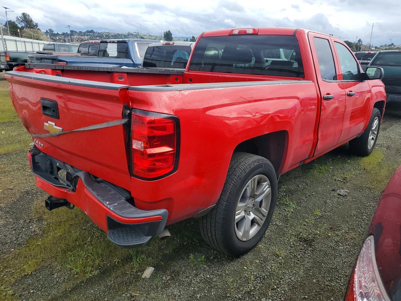 2018 Chevrolet Silverado C1500 Custom