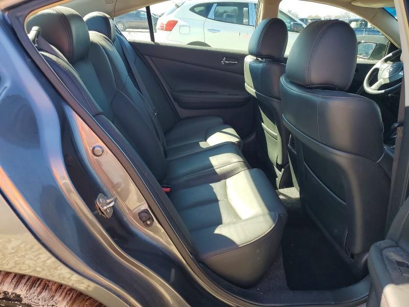 2014 Nissan Maxima s