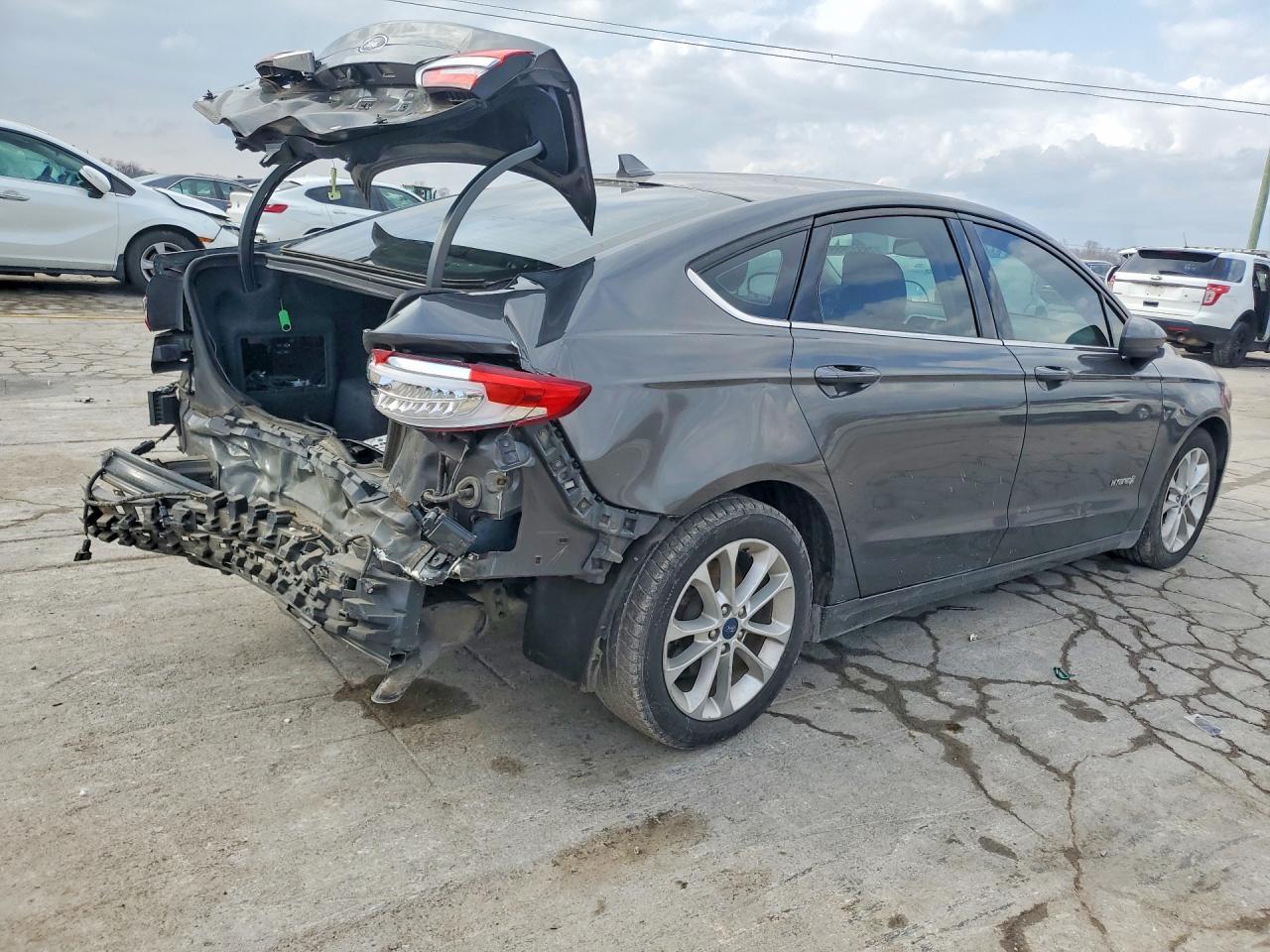 2019 Ford Fusion se