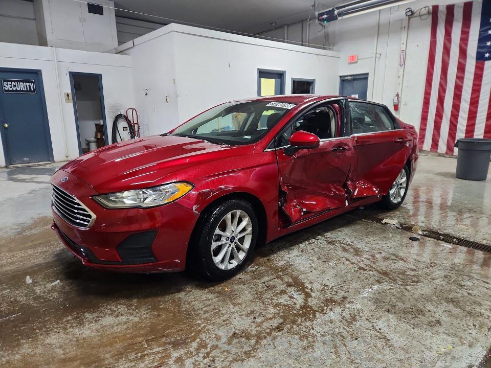 2020 Ford Fusion se