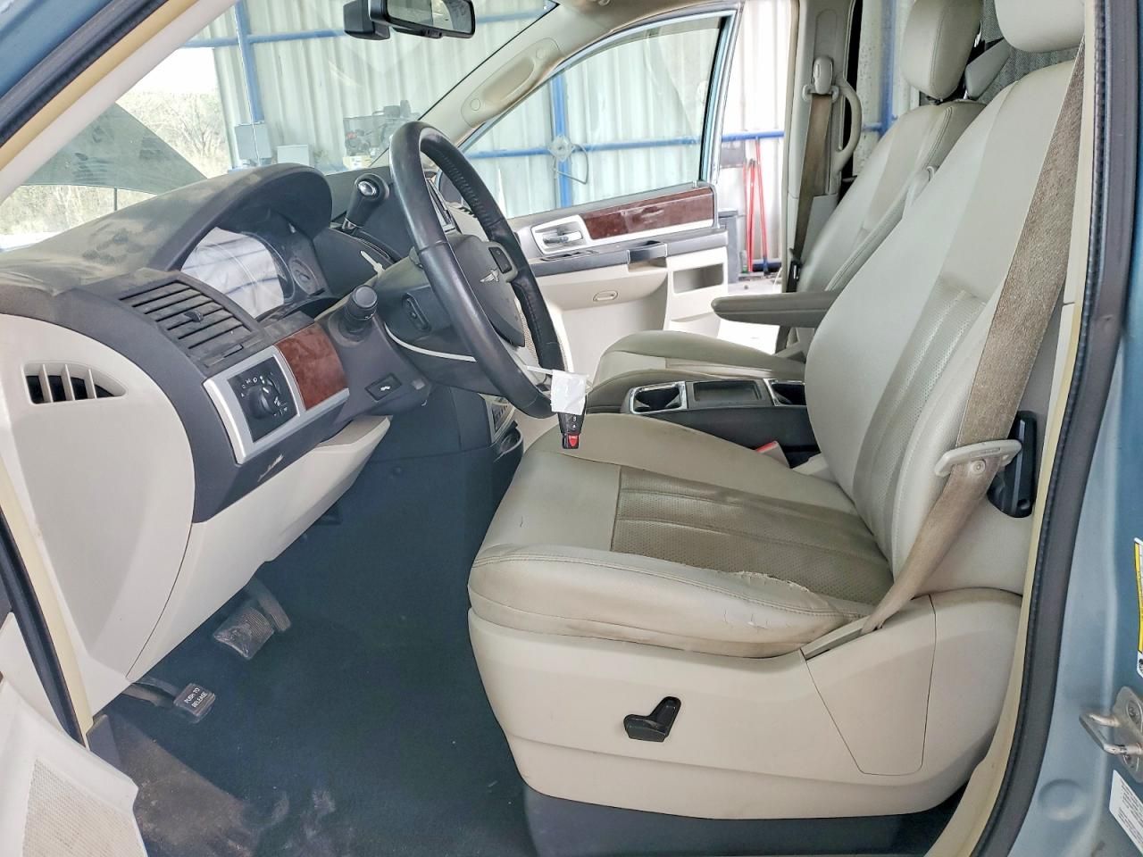 2010 Chrysler Town & Country Touring Plus