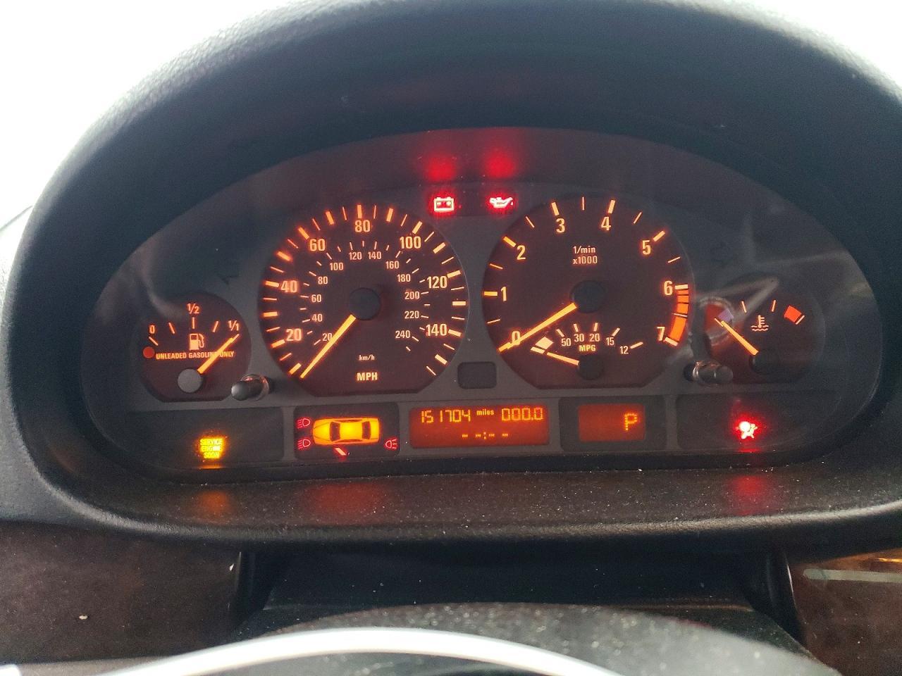 2003 BMW 325 xi