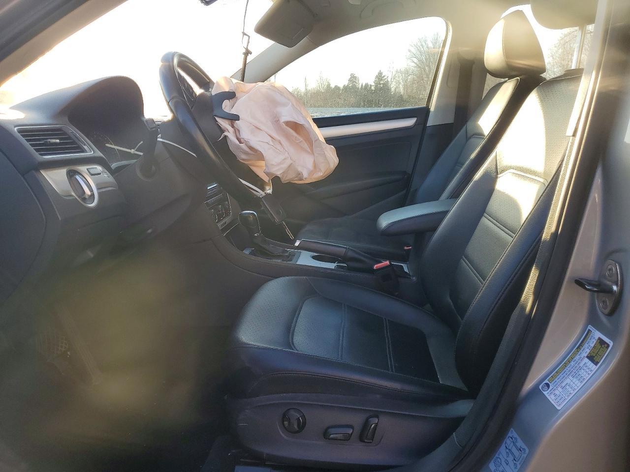 2013 Volkswagen Passat se
