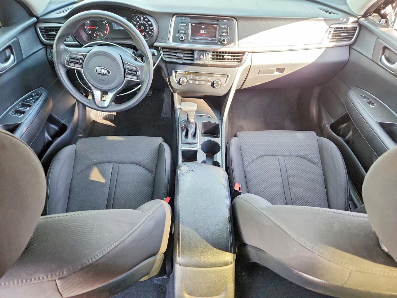 2017 KIA Optima lx